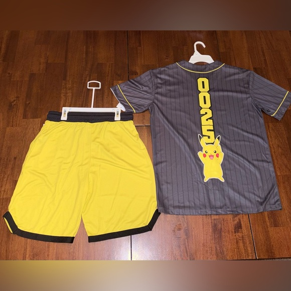 Pikachu Dark Geey and Yellow Shirt and Shorts Set XL - Picture 2 of 2